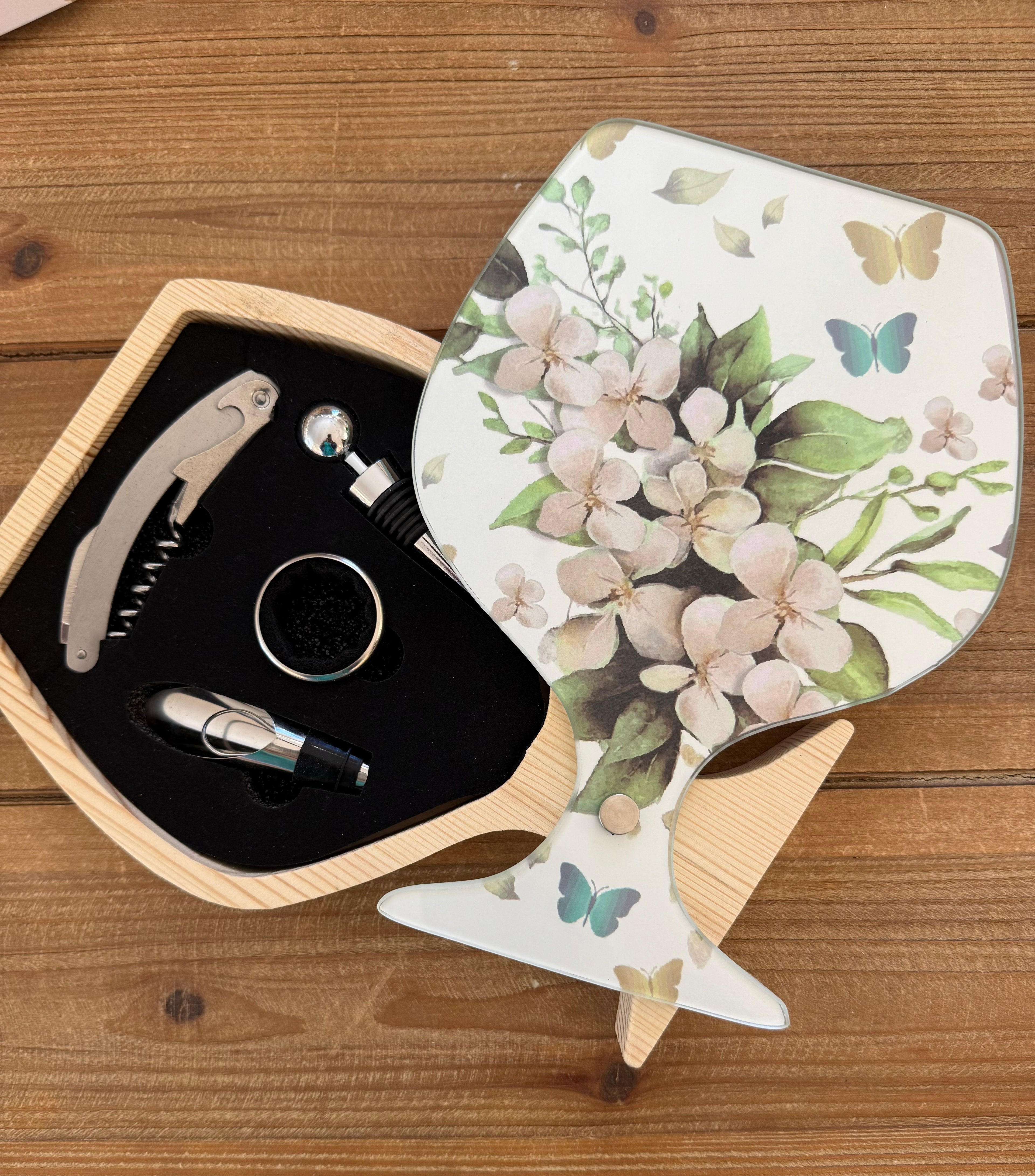 Set vino flowers white