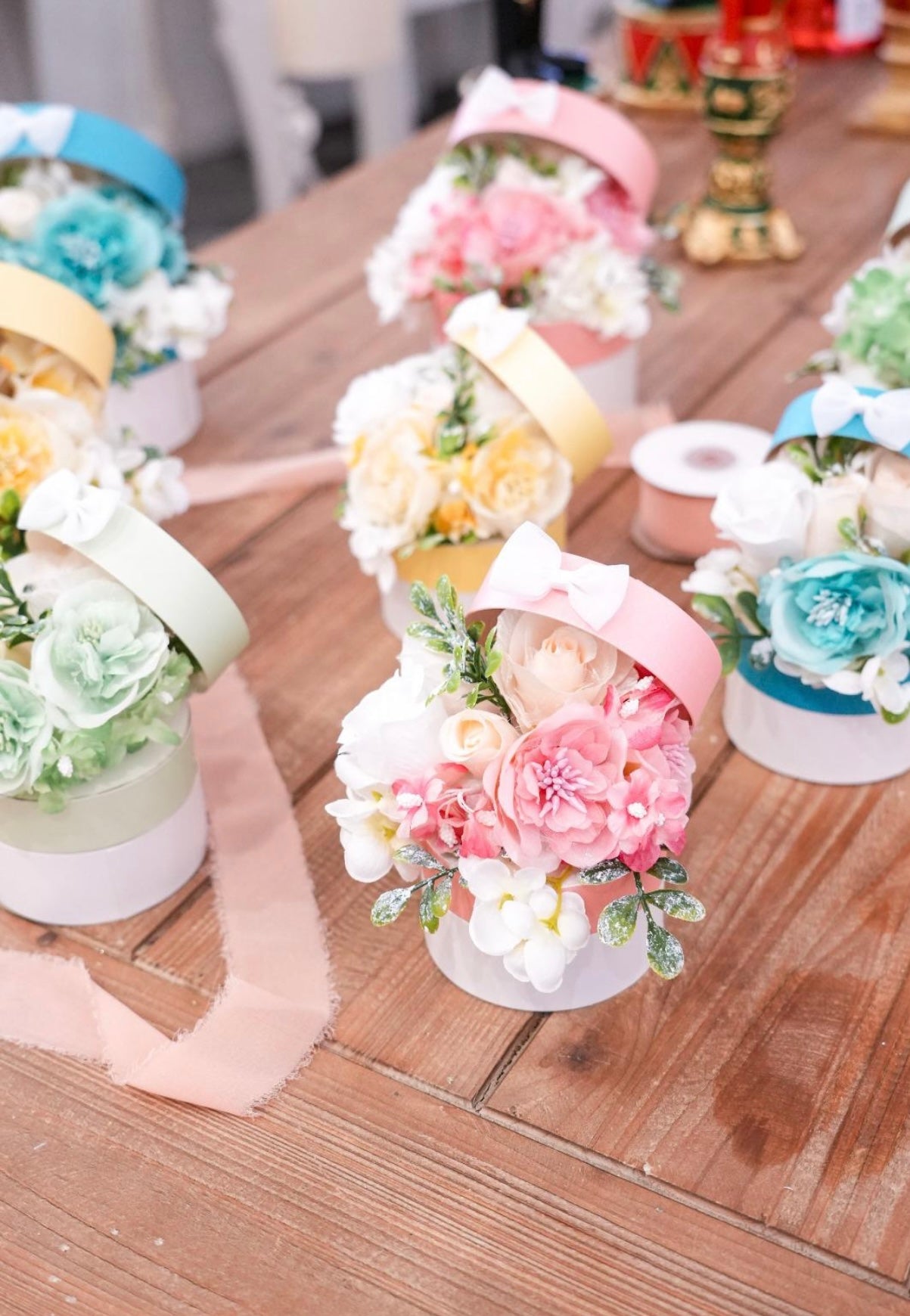 Box floreali  in colori assortiti ( 4 pezzi )