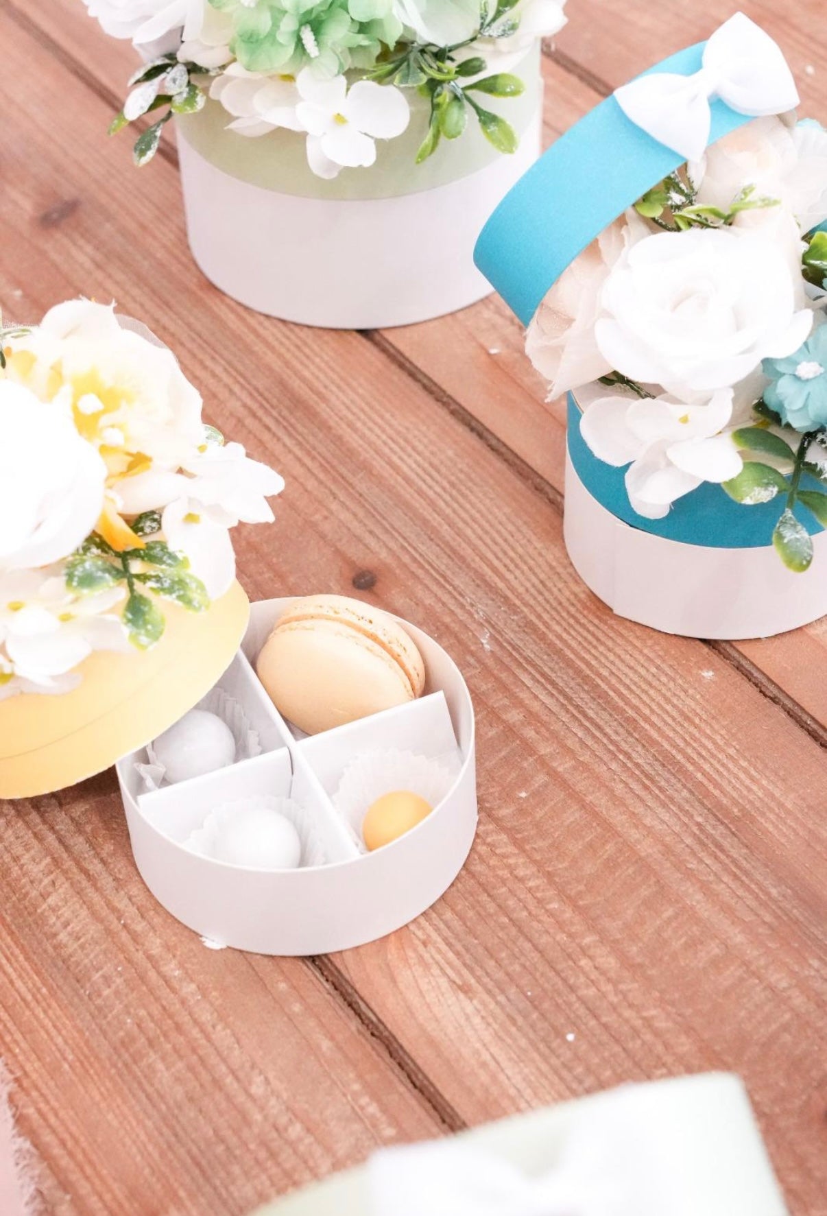 Box floreali  in colori assortiti ( 4 pezzi )